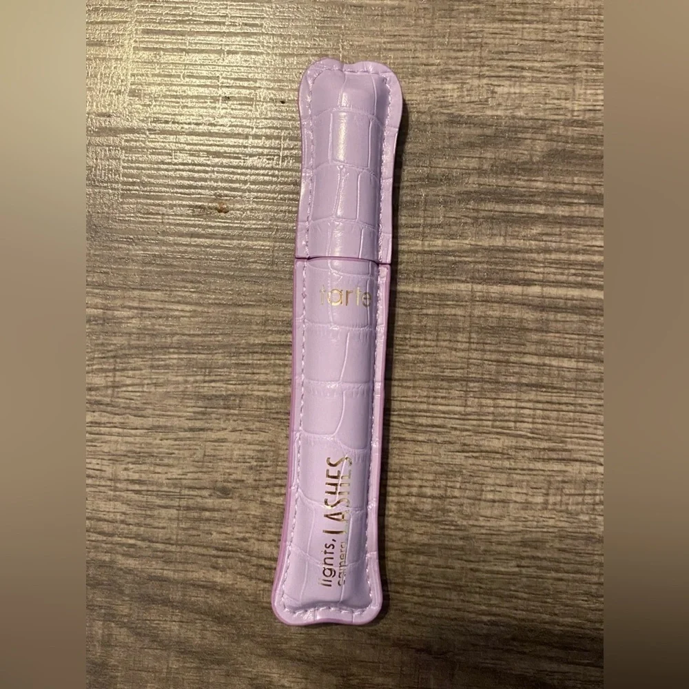 NEW - tarte lights, camera, lashes™ 4-in-1 mascara.